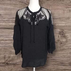 Casual Lace Crochet Floral Long Sleeve with Pull String Neckline Size Medium